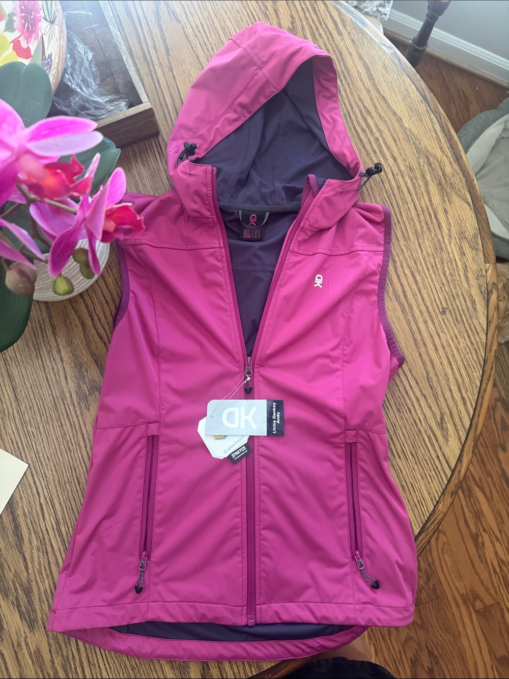 DK Sleeveless Hooded Softshell Vest - Bright Pink